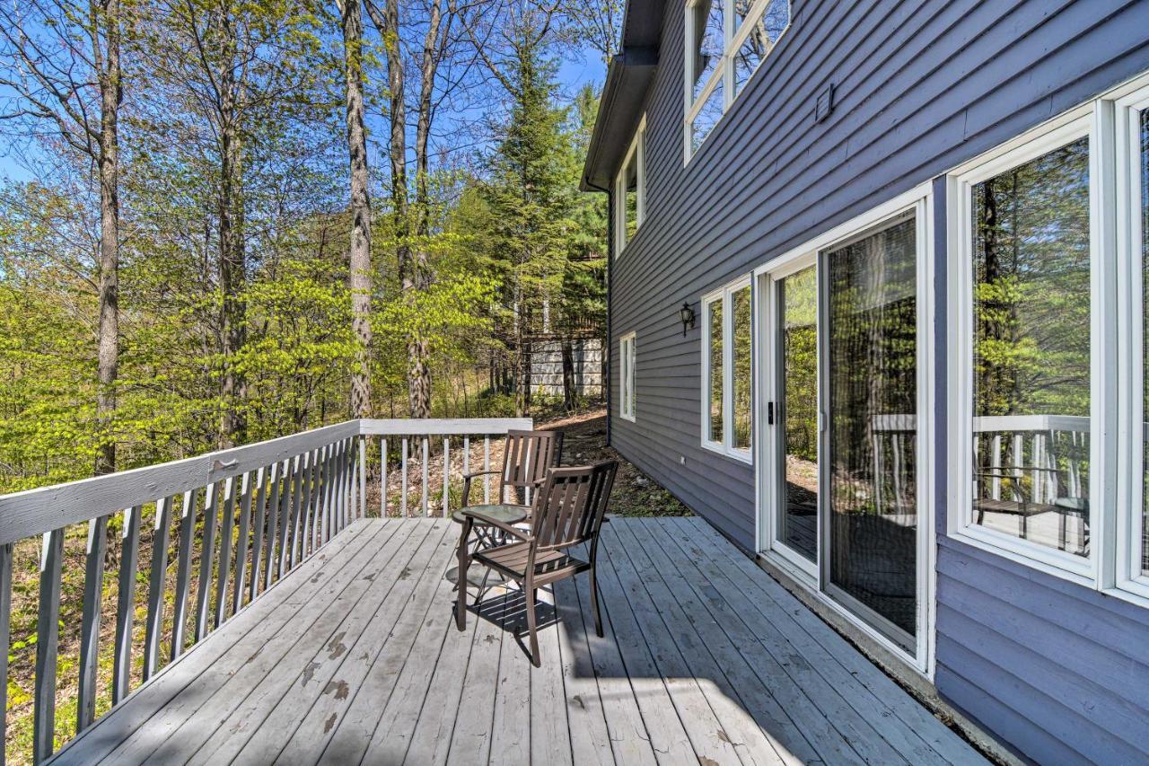 Resort-Style Harbor Springs Home With 2 Decks! Exteriör bild